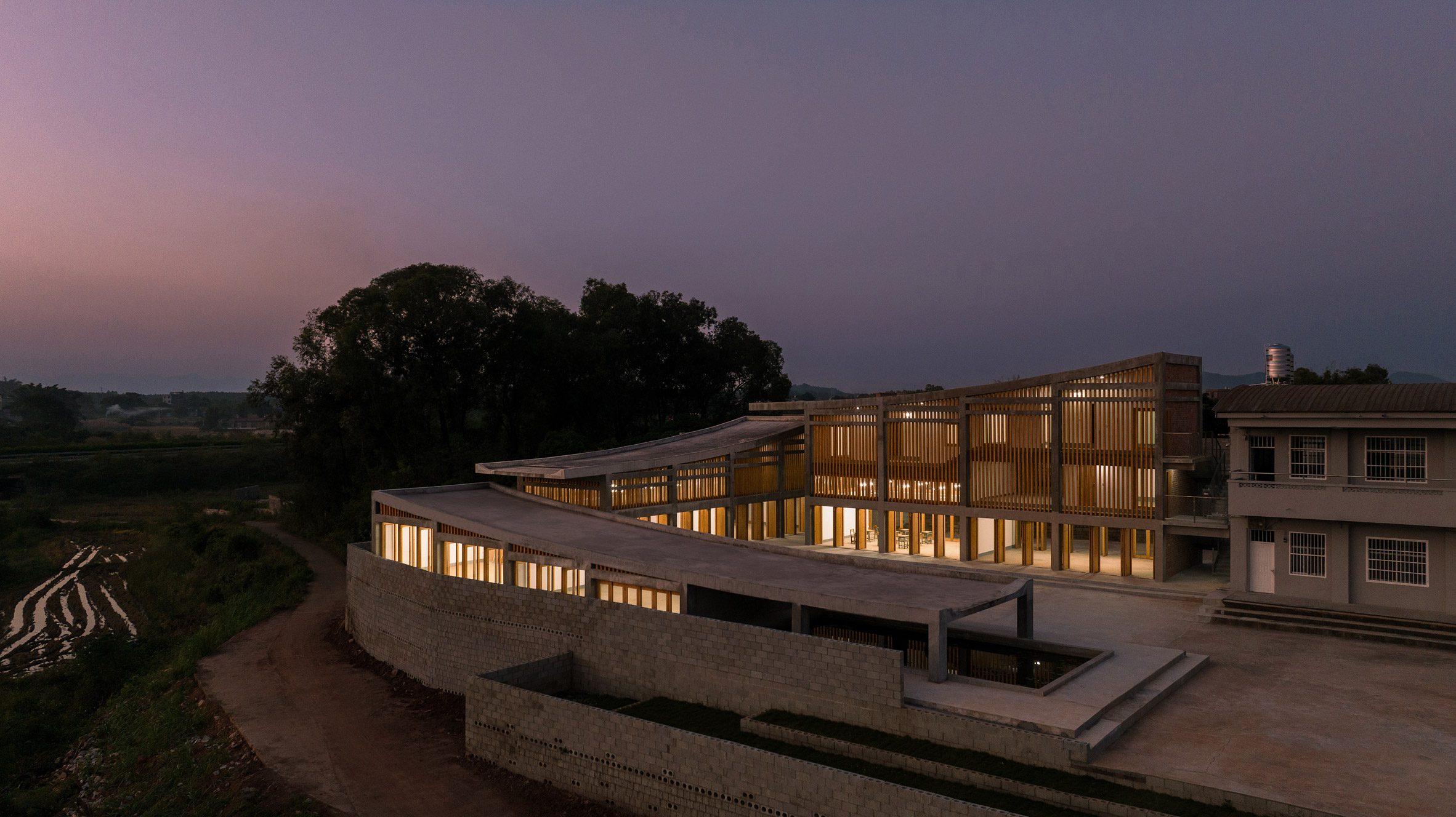 Duling Educational Centre at night