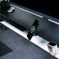 Setup Cockpit desk shelf system by Balolo