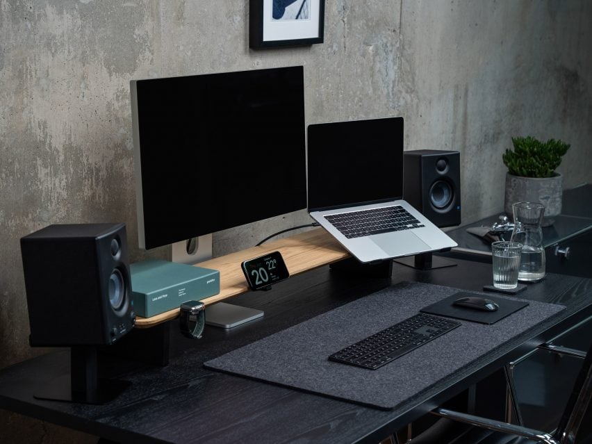 Setup Cockpit desk shelf system by Balolo