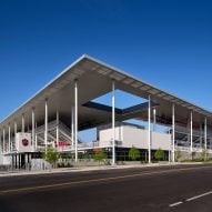 HOK and Snow Kreilich raise thin canopy above St Louis soccer stadium