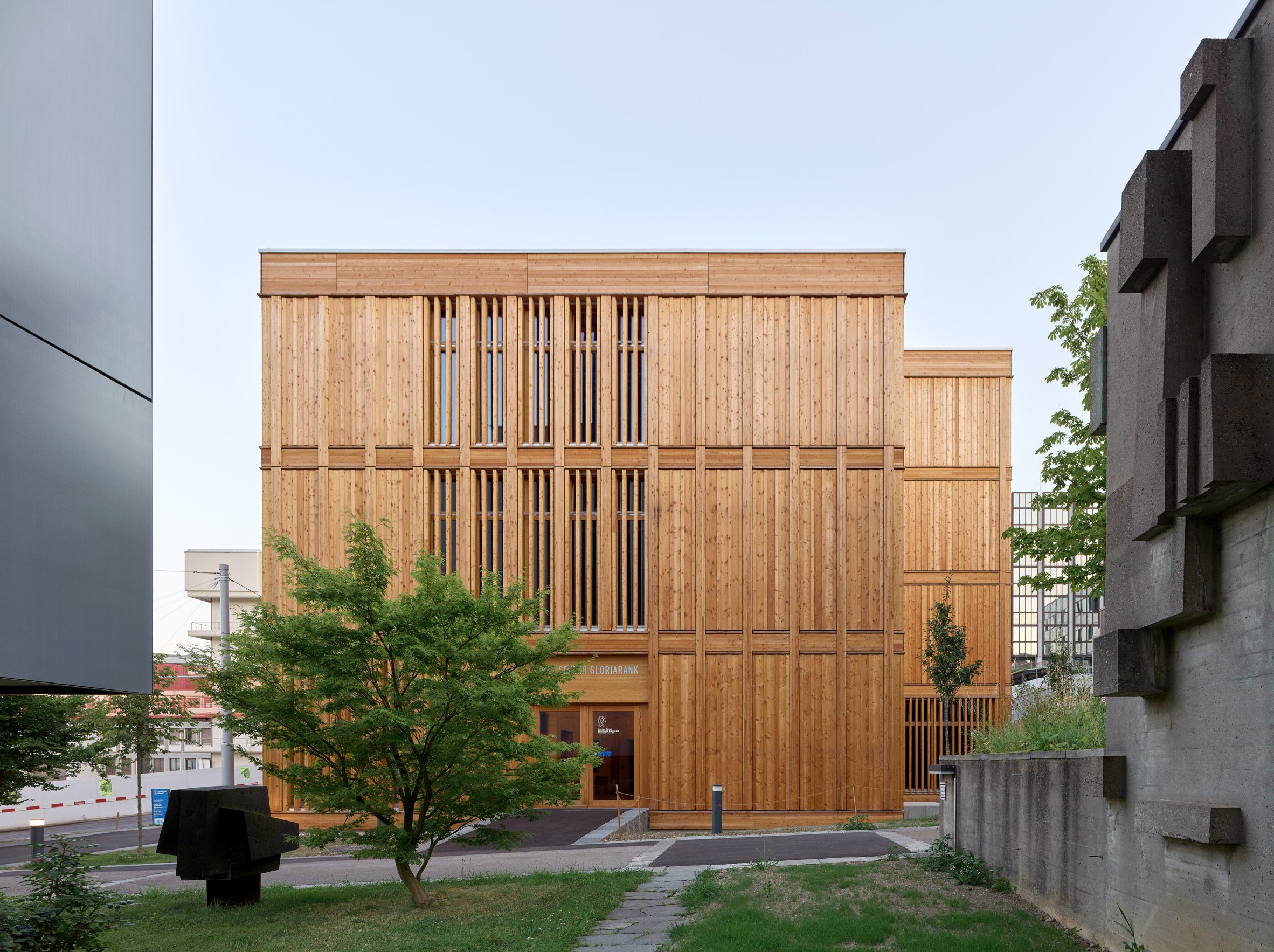 Timber sports hall in Zurich