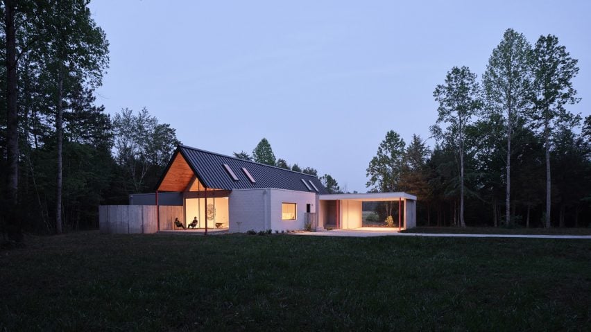 Dogtrot House by Studio Becker Xu