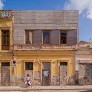 XStudio transforms abandoned bar in Gran Canaria into a workshop and apartment