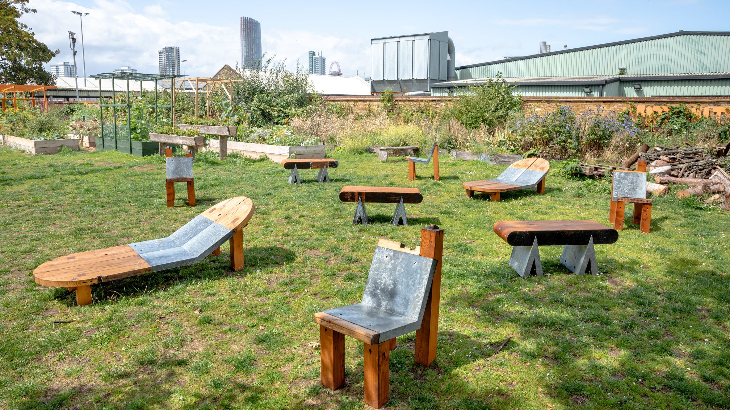 https://static.dezeen.com/uploads/2024/12/adrienne-lau-acute-obtuse-outdoor-furniture-london-hero_dezeen_2364_col_0.jpg