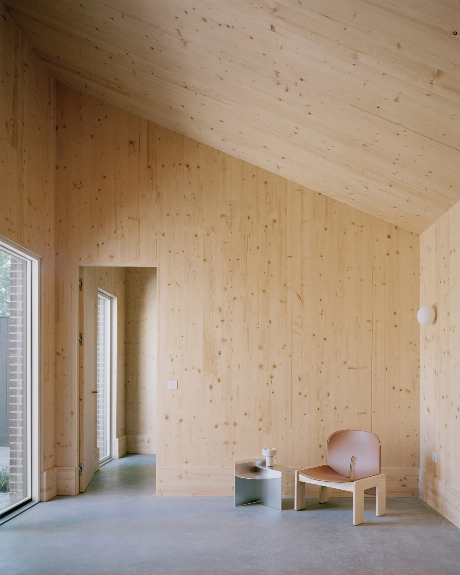 Living space within the Tree Courtyard House in Walthamstow 