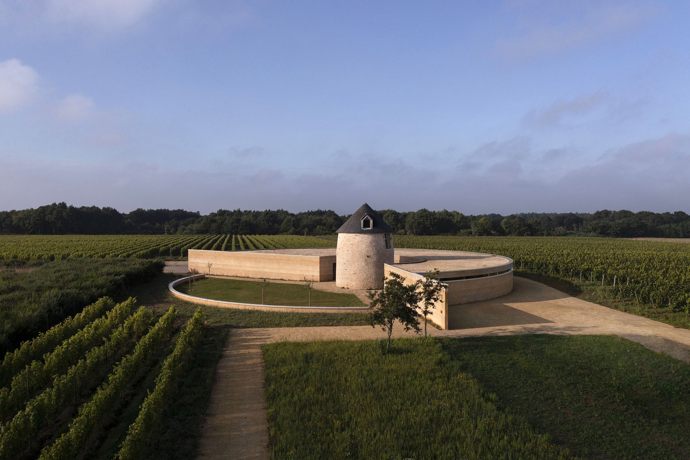 Exterior view of winery by Carmen Maurice Architecture