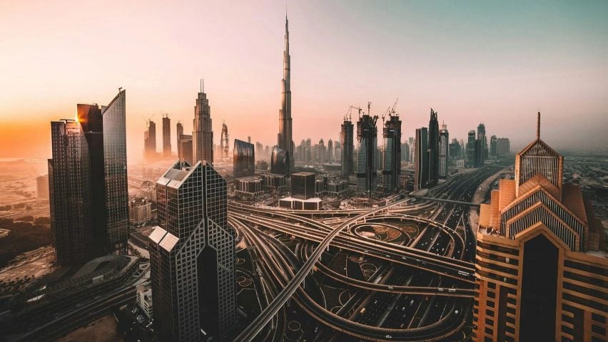 Dubai pedestrian walkways elevated above the city