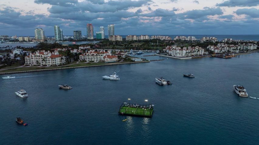 Floating padel court