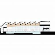 Section təməsew̓txʷ Aquatic and Community Centre by HCMA