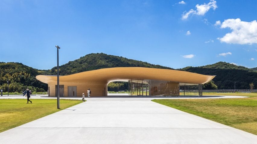 Bamboo Gate community facility by Kengo Kuma and Associates