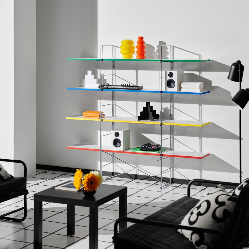 Photo of the IKEA Byakorre aka Guide/Enteri shelf sitting within a living room