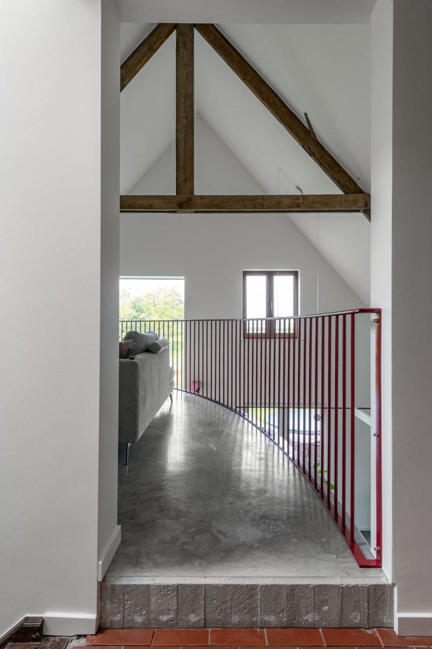 Roof support of Belgian dwelling