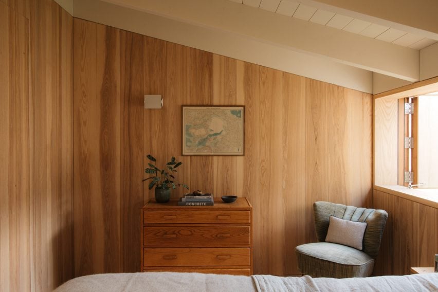 Bedroom of Coach House by Open Practice Architecture and Kinder Design