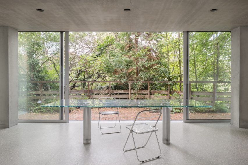 Glass sliding doors at Reciprocal House by Gianni Botsford Architects