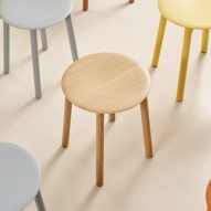 SSD stool by Tiptoe