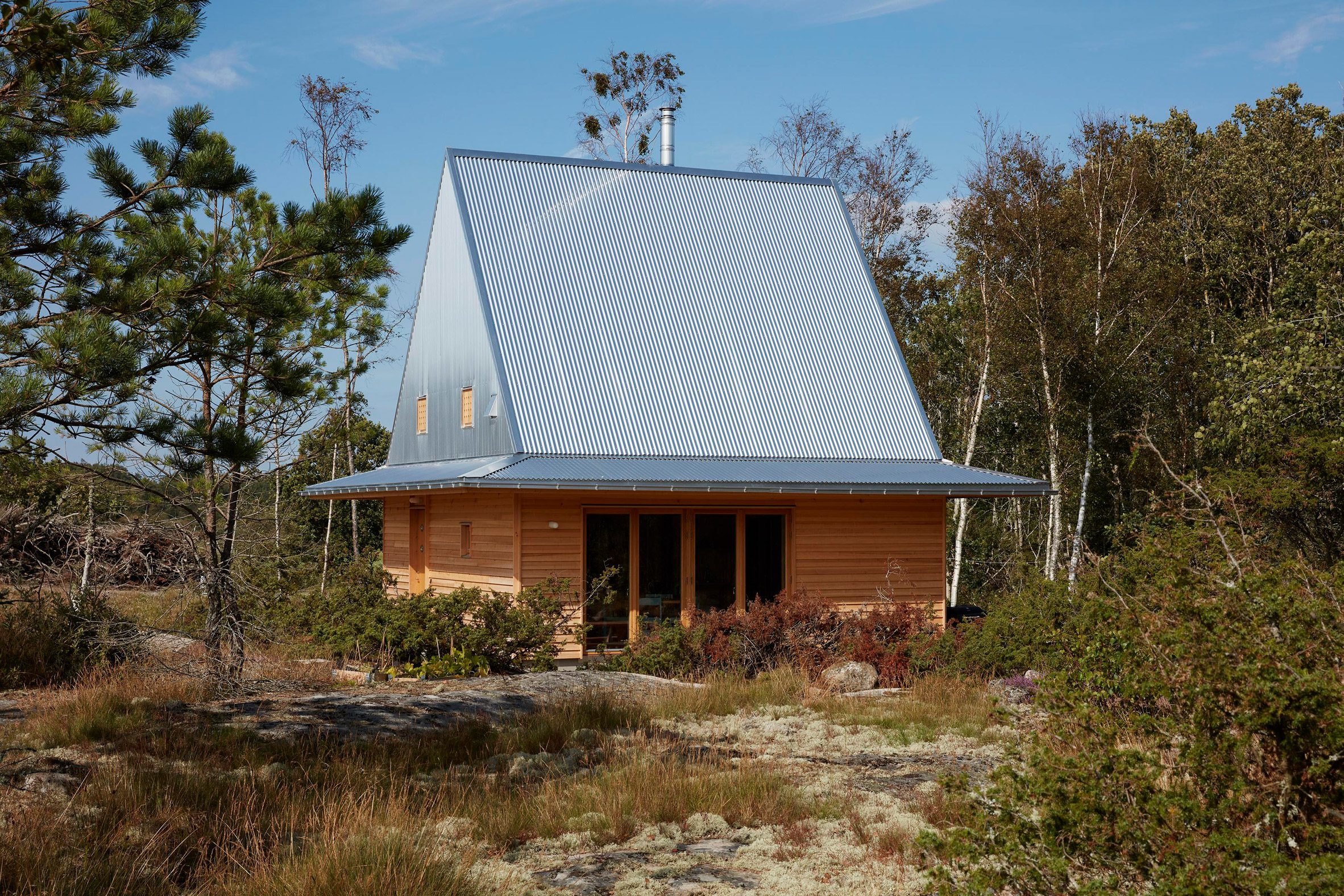 Exterior of Hee House by Studio Ellsinger