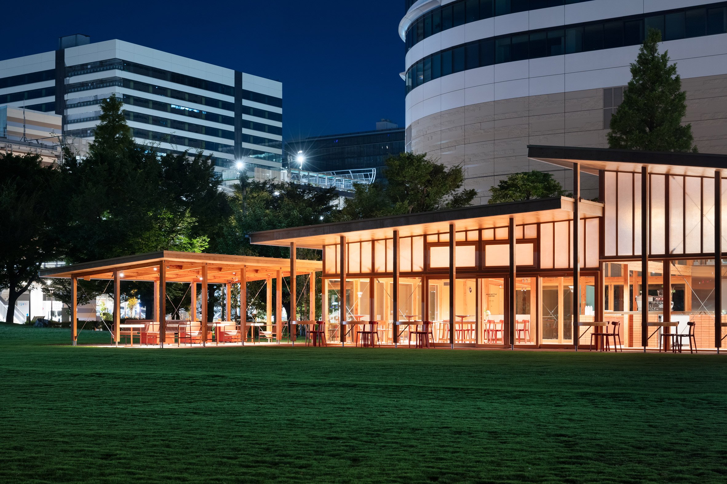 Blue Bottle Coffee Toyosu Park Cafe at night