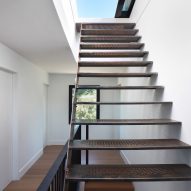 Peconic Bay House by BarlisWedlick