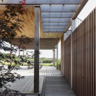 Peconic Bay House by BarlisWedlick