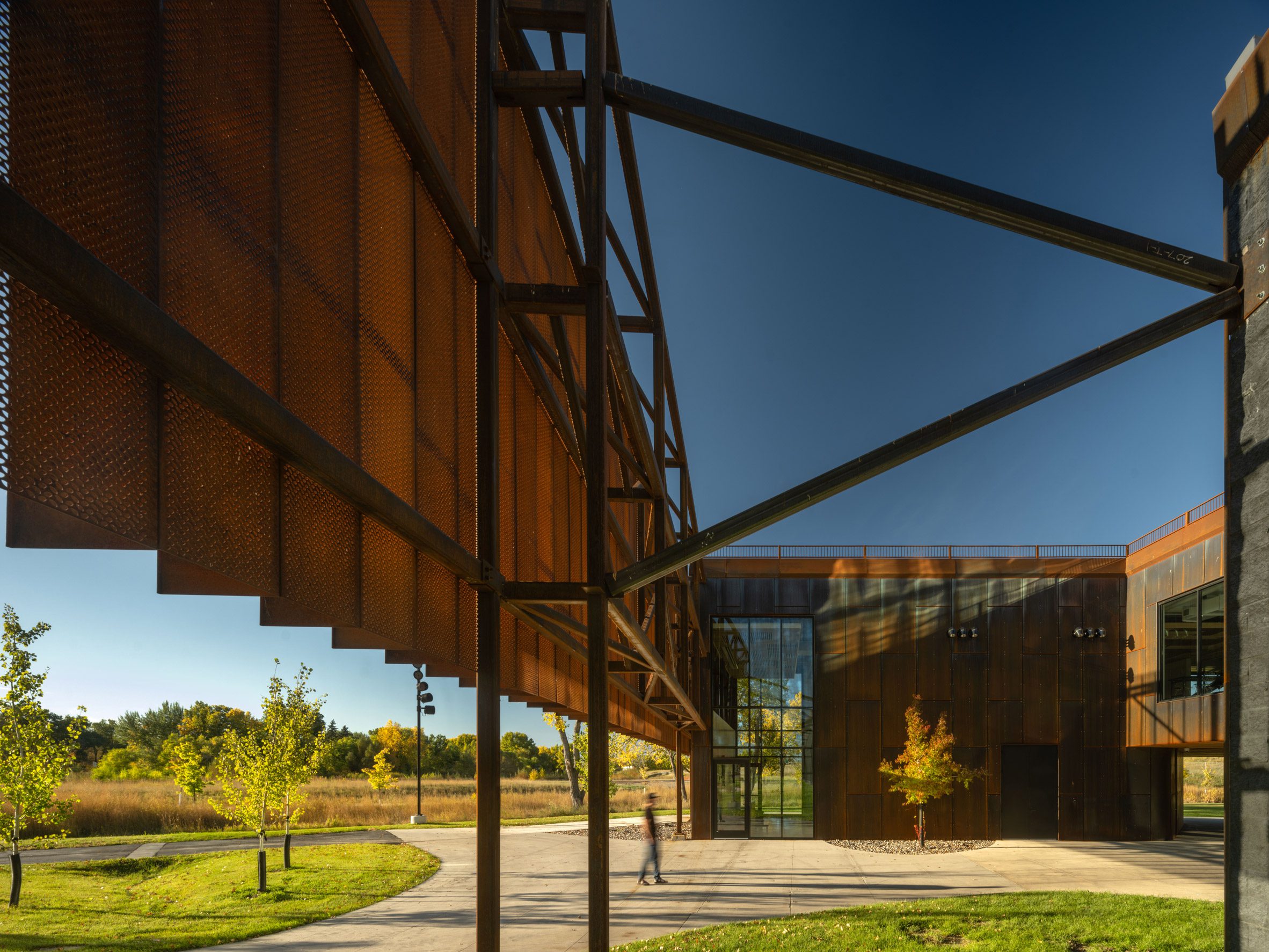 Weathering steel 