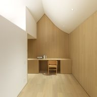 Hand in Hand House by Nendo