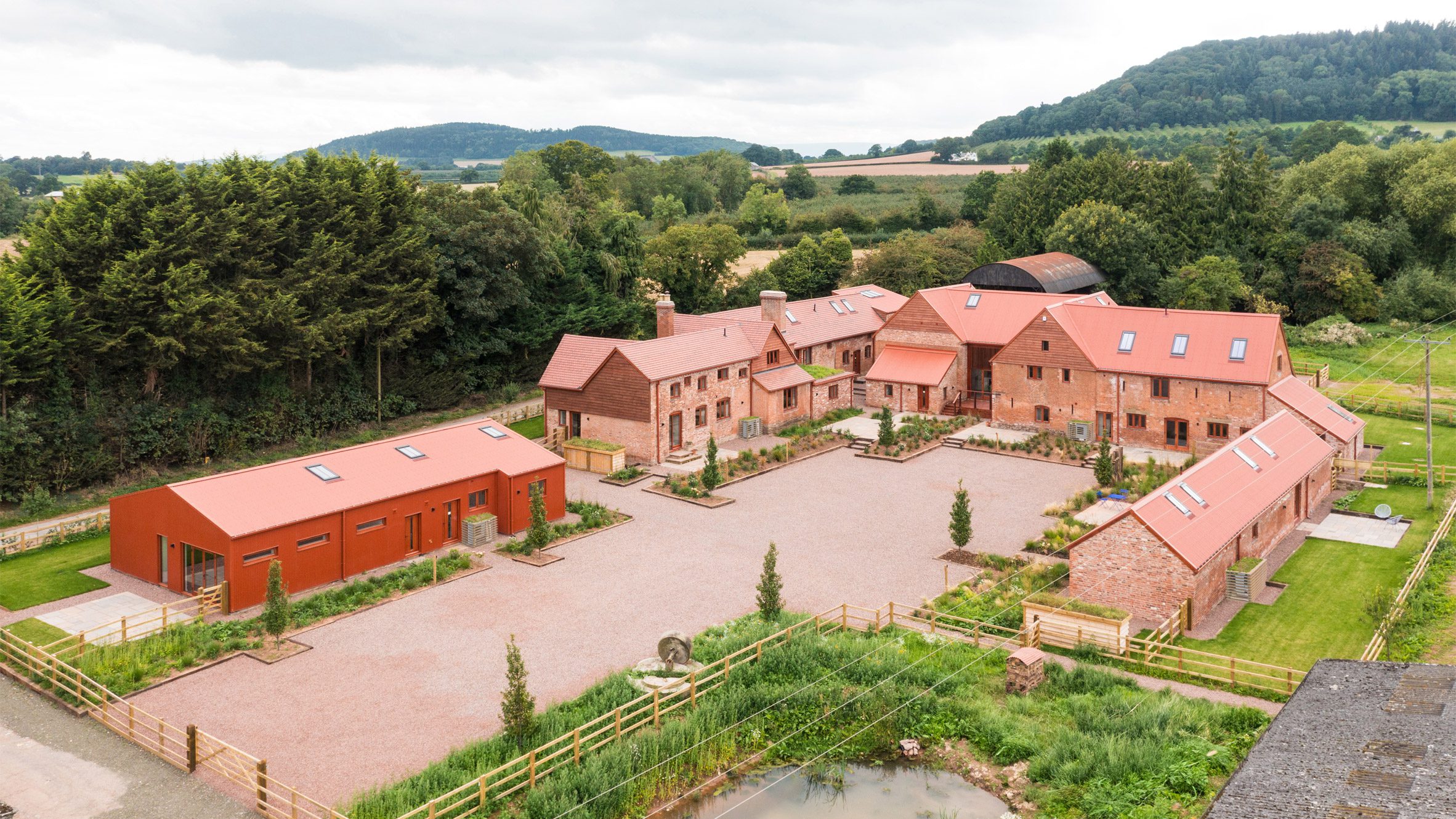 https://static.dezeen.com/uploads/2025/01/hero-the-parks-stolon-studio-farm-building-conversion-housing-herefordshire_dezeen_2364_col_6.jpg