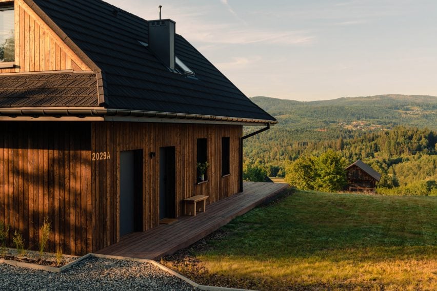 Mistovia designs duo of trip properties in Silesian Beskids mountains