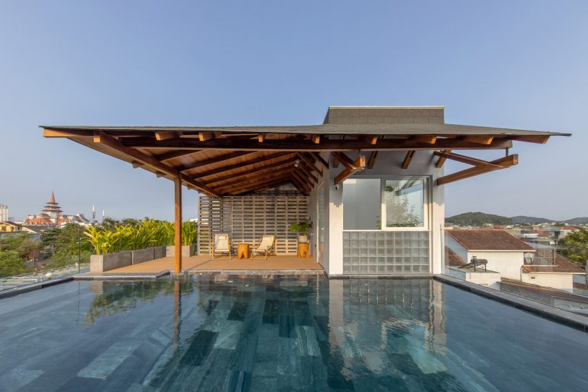 Rooftop pool