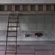 Kitchen of an apartment in Bengaluru by Multitude of Sins