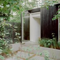 BR House by Studio Hallett Ike