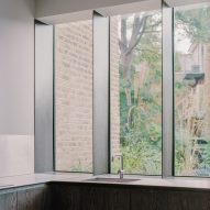 BR House by Studio Hallett Ike