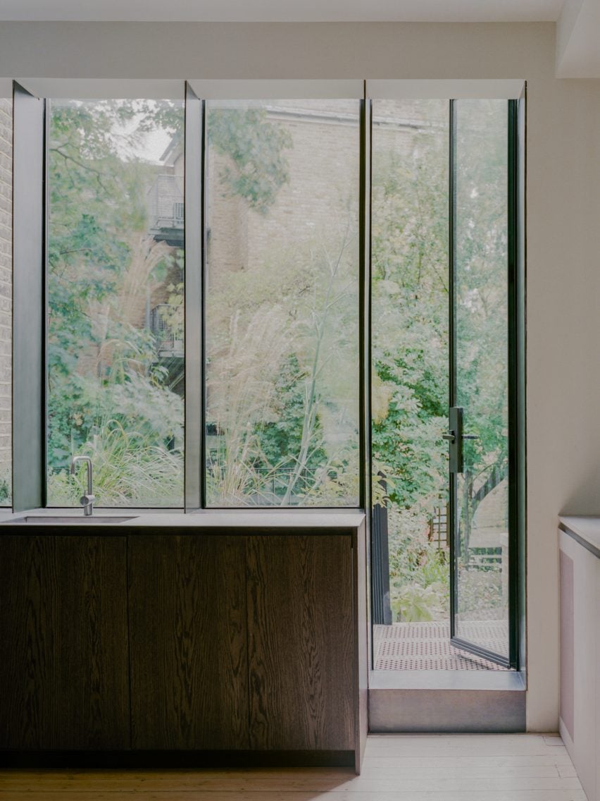 Kitchen of London home renovated by Studio Hallett Ike