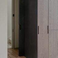 BR House by Studio Hallett Ike