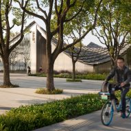 Jinji Lake Pavilion by BIG
