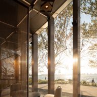 Jinji Lake Pavilion by BIG