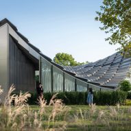 Jinji Lake Pavilion by BIG