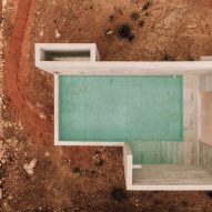 Frame House in Portugal by Pedro Domingos Arquitectos