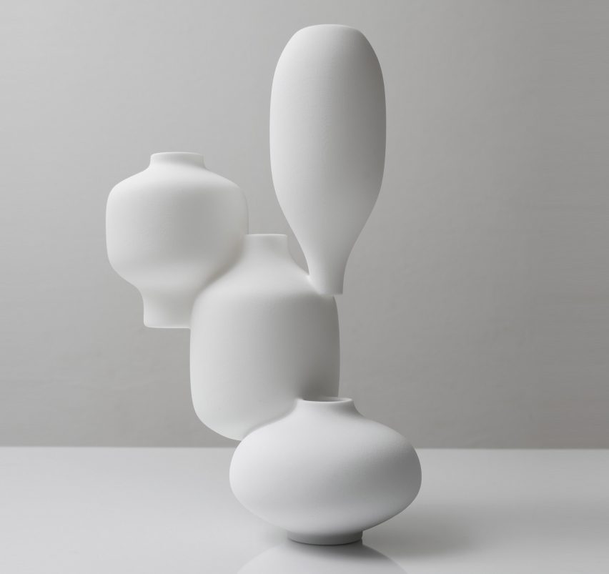 Vase cluster in Front's project, AI: Brilliantly Bad!