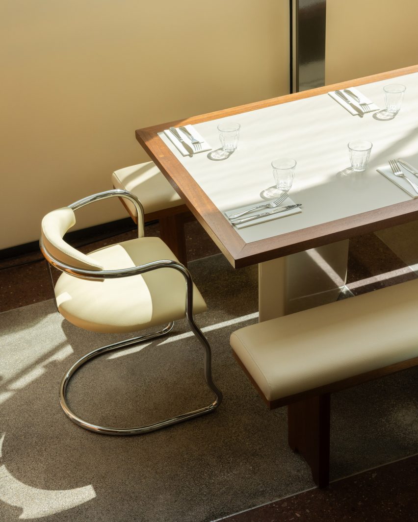 aluminium chair