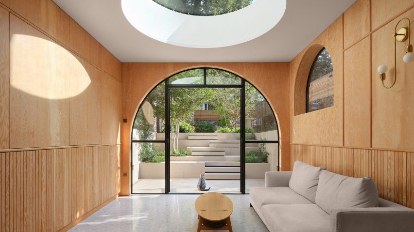 Segmental House by Dominic McKenzie Architects