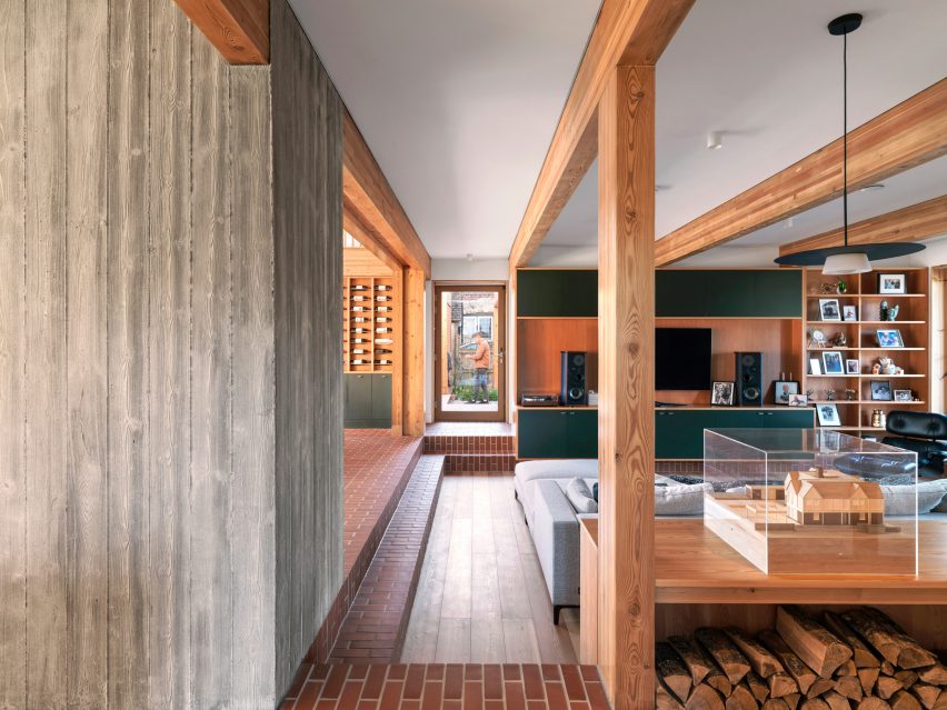 Living space at house by Threefold Architects