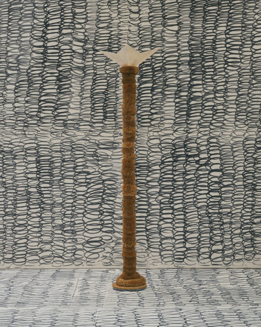 Coconut fibre lamp 