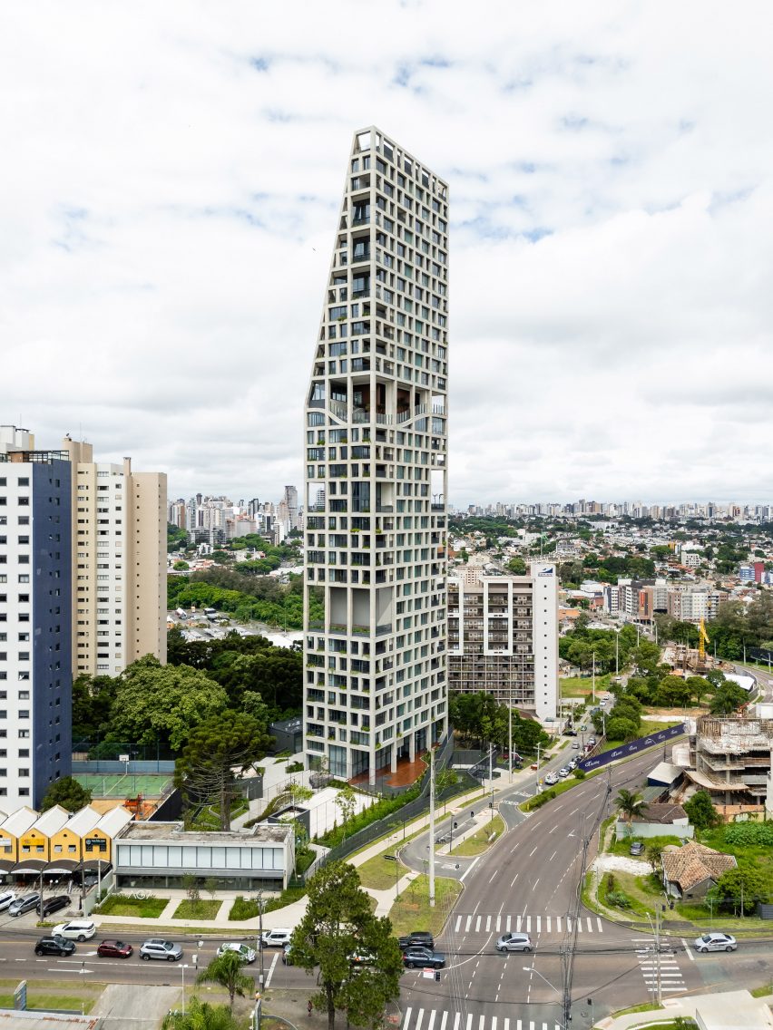 Concrete exo-skeleton on Brazilian skyscraper