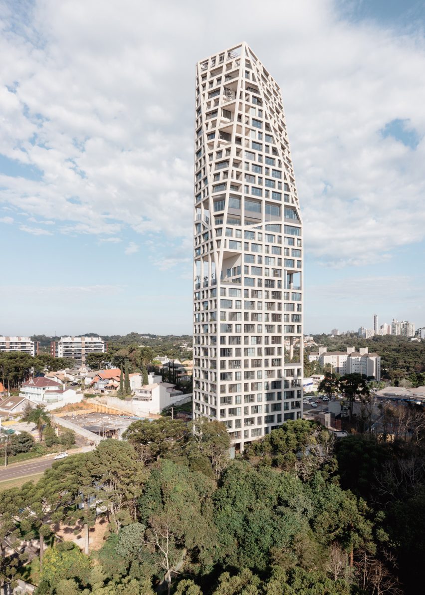 Triptyque and Architects Office Brazilian skyscraper