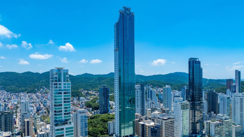Boreal Tower under construction in Brazil