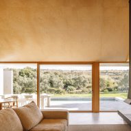 House in Serra by Cimbre