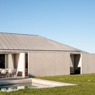 House in Serra by Cimbre