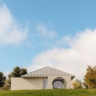 House in Serra by Cimbre