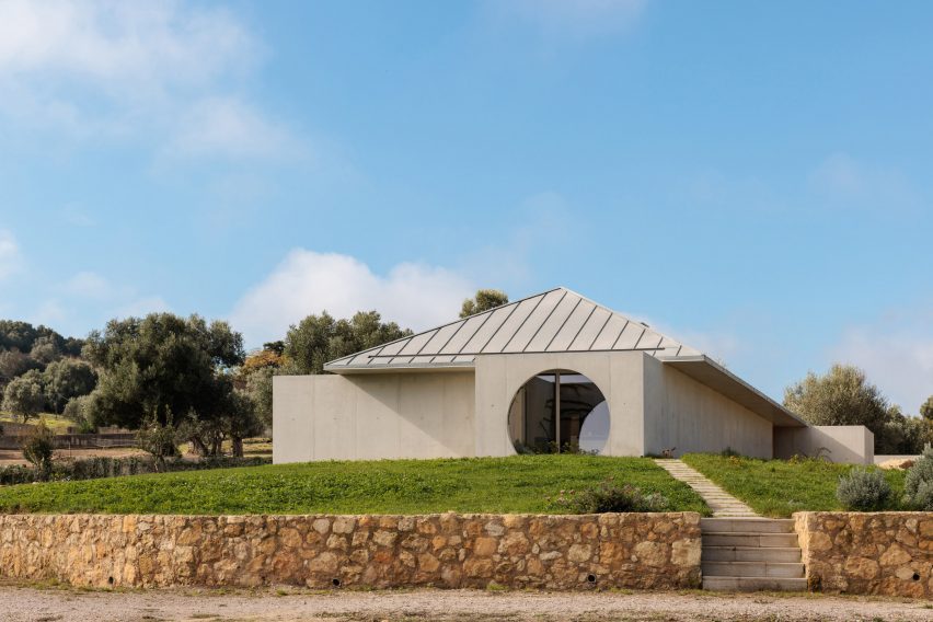 House in Serra by Cimbre