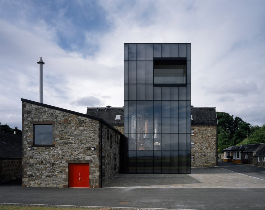Glenmorangie Distillery by Barth&eacute;l&eacute;my Grino